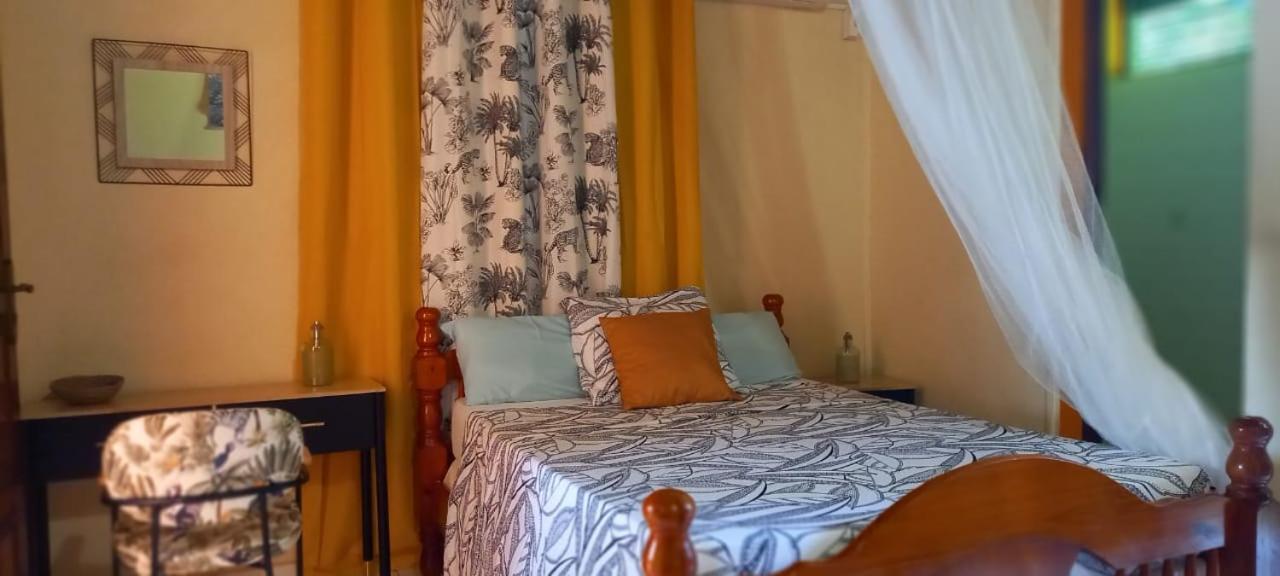Studio Independant Chez L Habitant- Grand-Bourg  Dış mekan fotoğraf